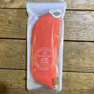 Poppy red pen tray case. NIP.